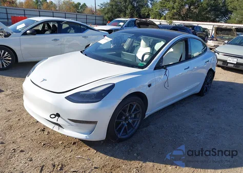 2022 Tesla Model 3 Rear-Wheel Drive z USA, uszkodzony, nr VIN 5YJ3E1EA2NF325828
